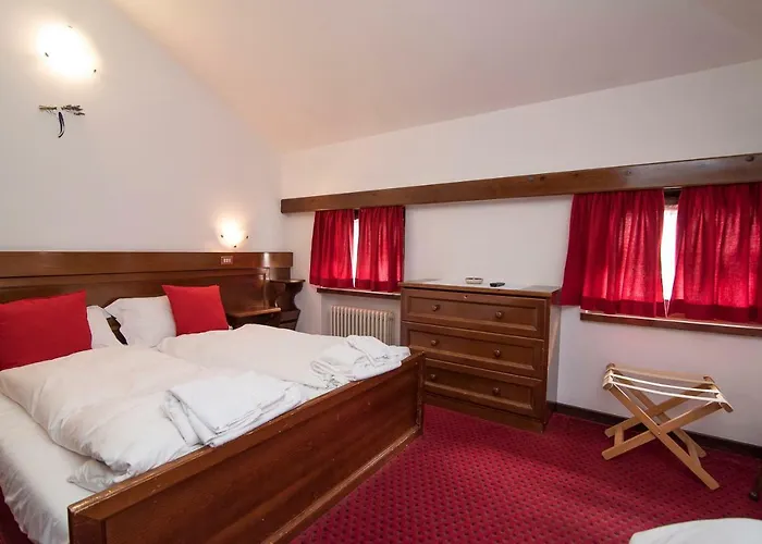 Ai Dogi Hotel 3*